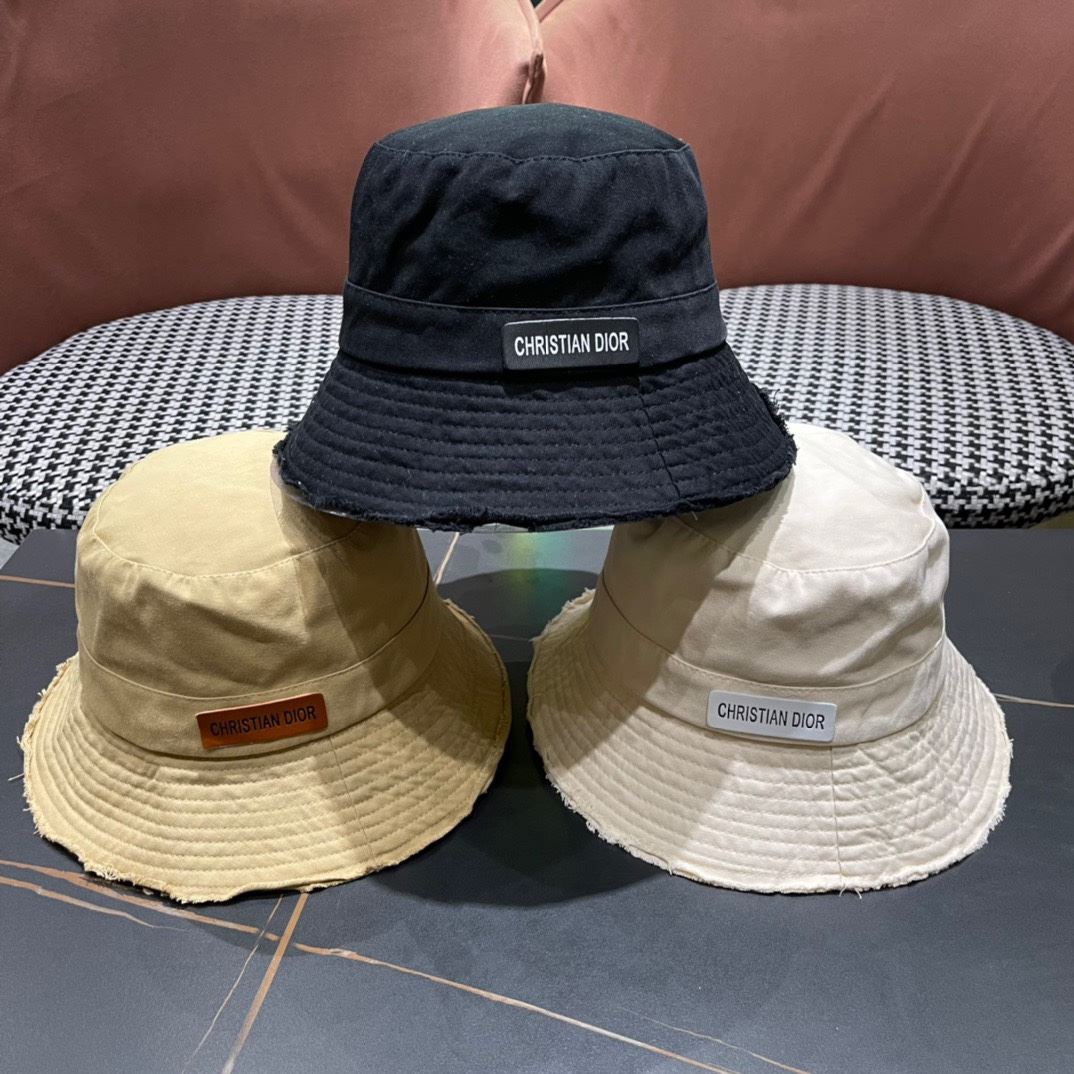 Christian Dior Caps